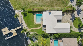 Riverfront electric-heated pool home with stunning views & dolphins! - Villa Lorraine